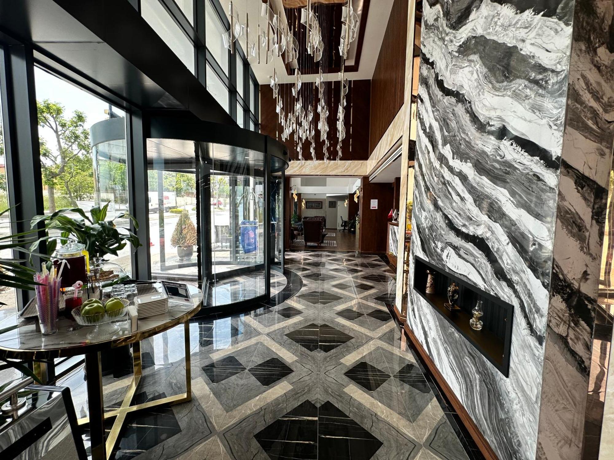 Trademark Collection By Wyndham Operla Airport Hotels Arnavutkoy ภายนอก รูปภาพ