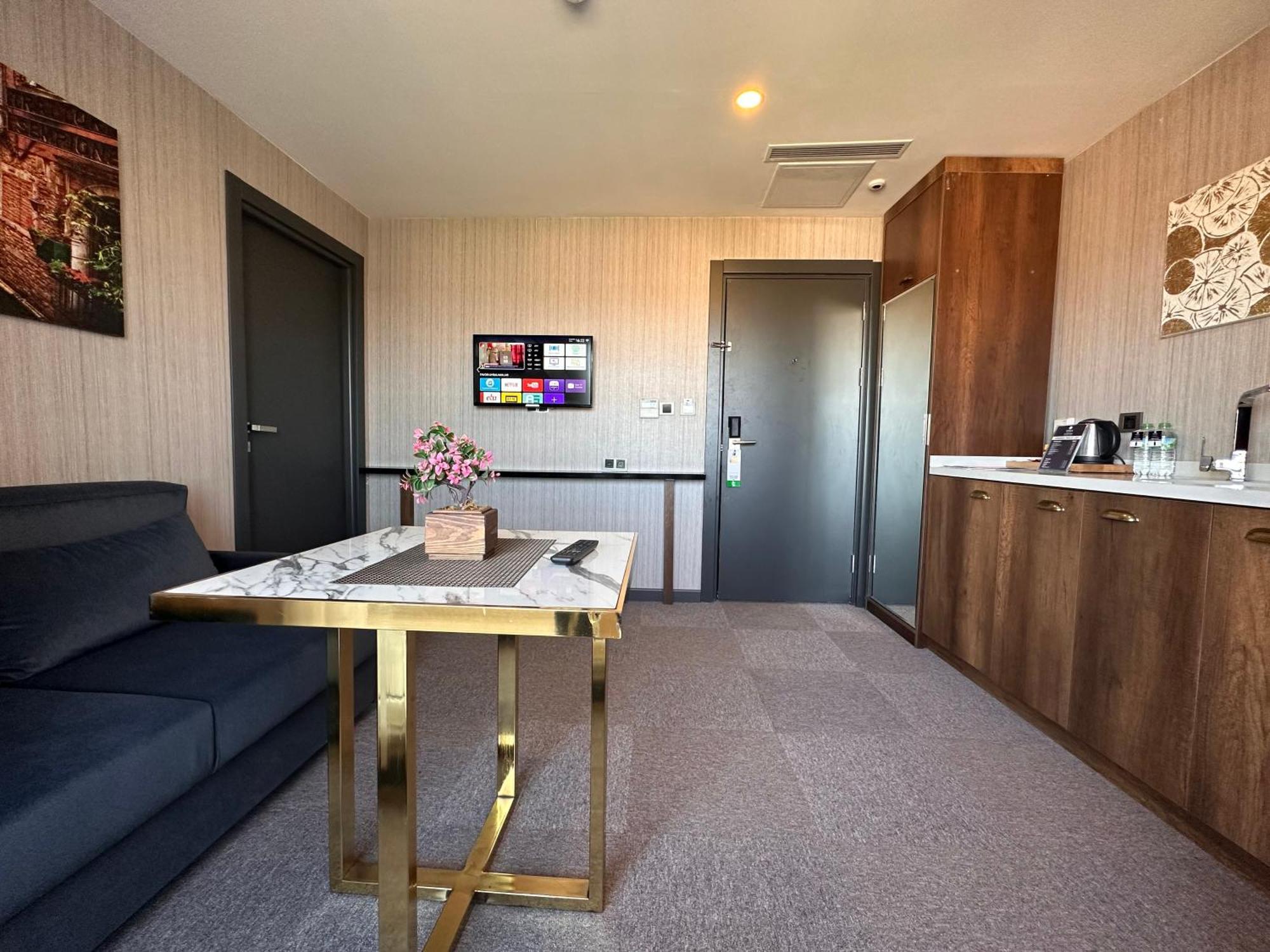 Trademark Collection By Wyndham Operla Airport Hotels Arnavutkoy ภายนอก รูปภาพ