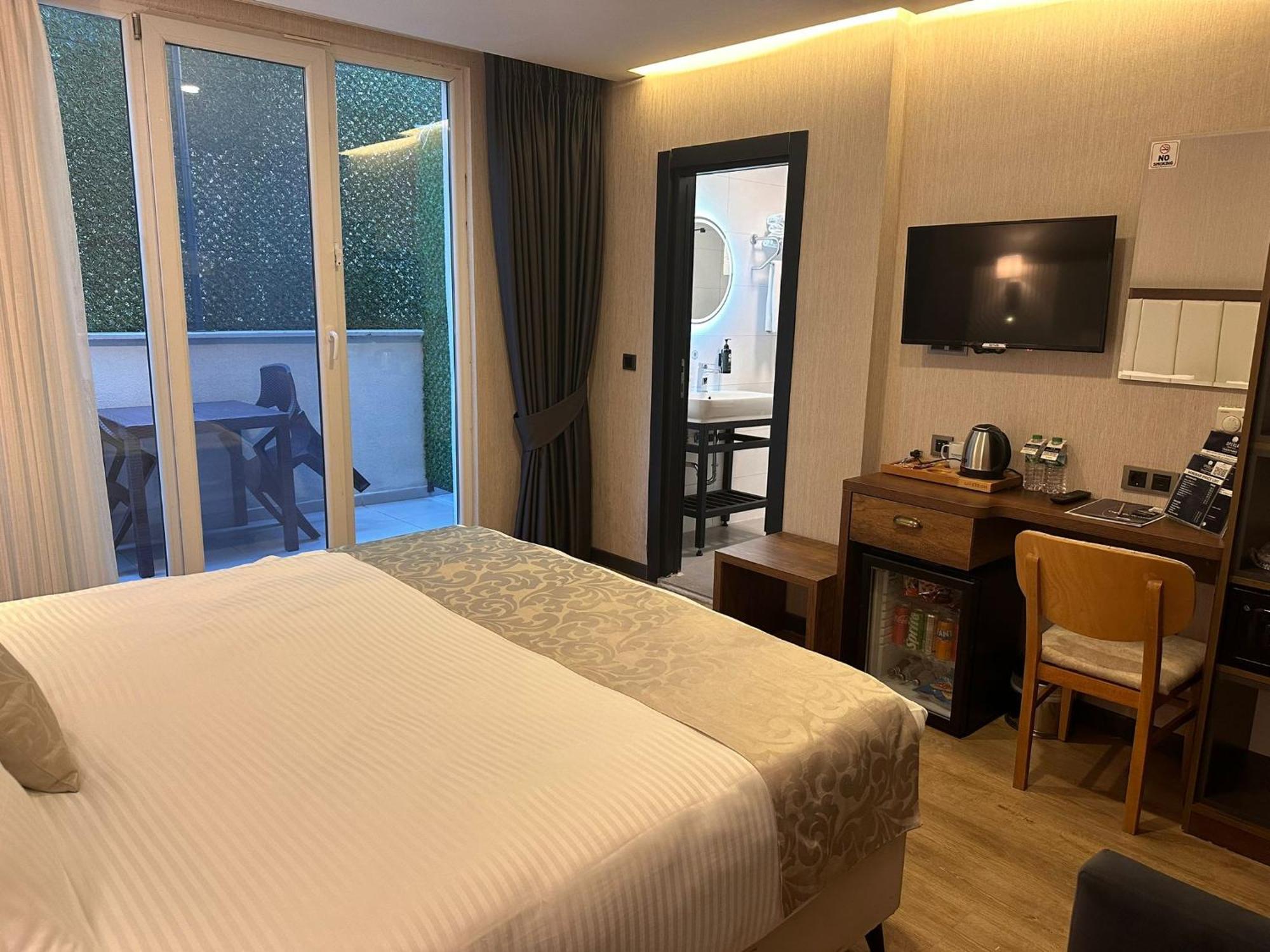 Trademark Collection By Wyndham Operla Airport Hotels Arnavutkoy ภายนอก รูปภาพ